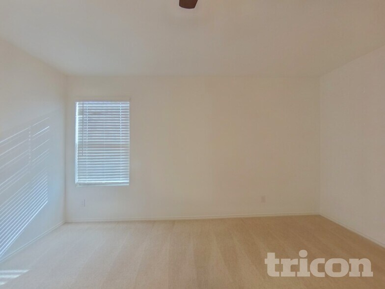 Building Photo - 1603 Rosy Finch Dr