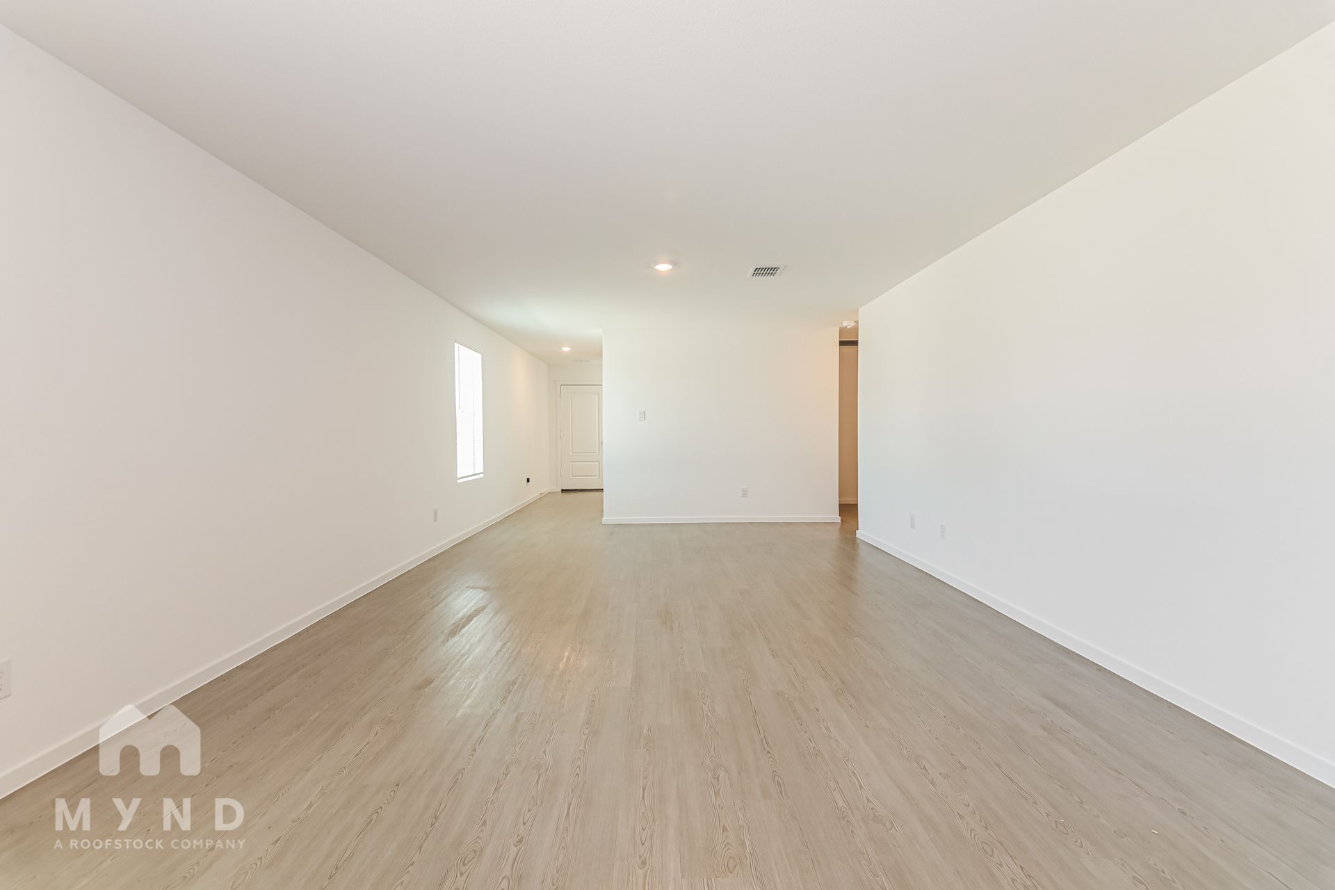 Building Photo - 1238 Basswood Dr