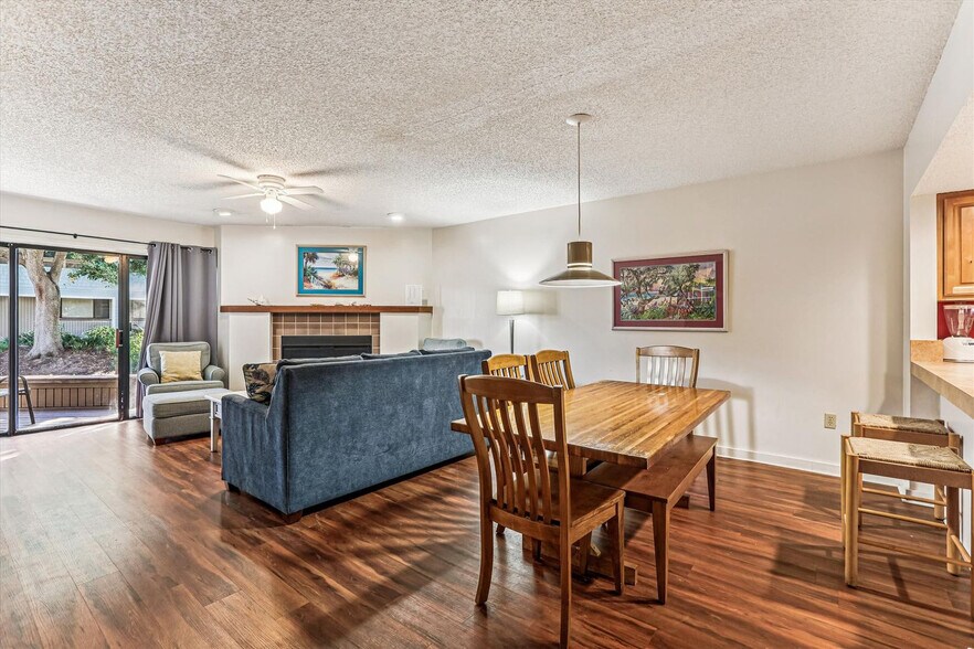 Building Photo - 160 Ocean Hibiscus Dr