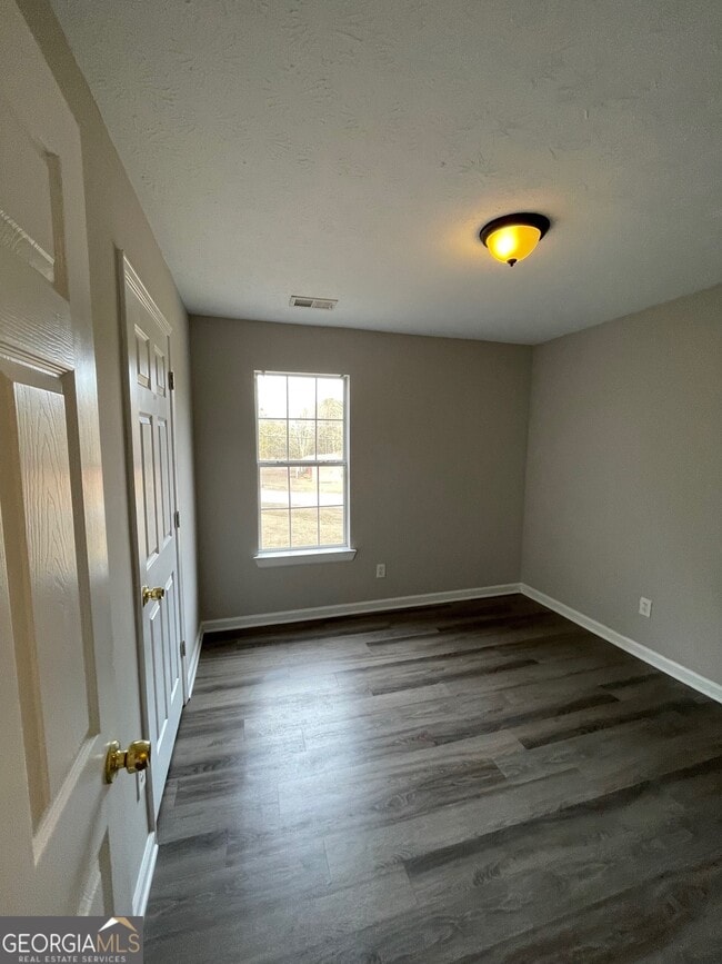 Building Photo - 42 Pope Rd