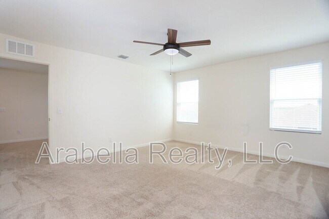 Building Photo - 5105 Hydra