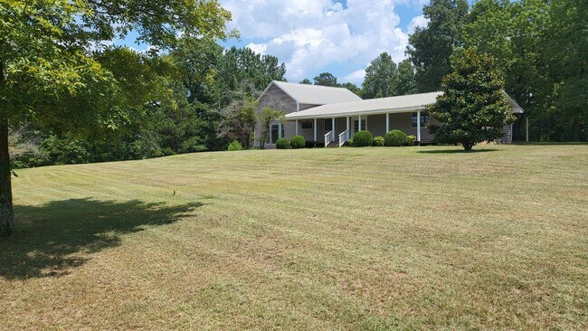 Building Photo - PINE LEVEL SCHOOL ZONE - 3 Bed 3 Bath Over 4,000 SQ FT on Acreage