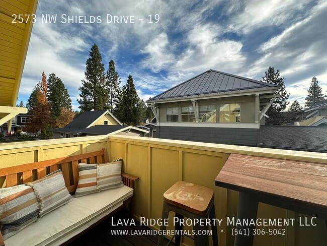 Building Photo - 2573 NW Shields Dr