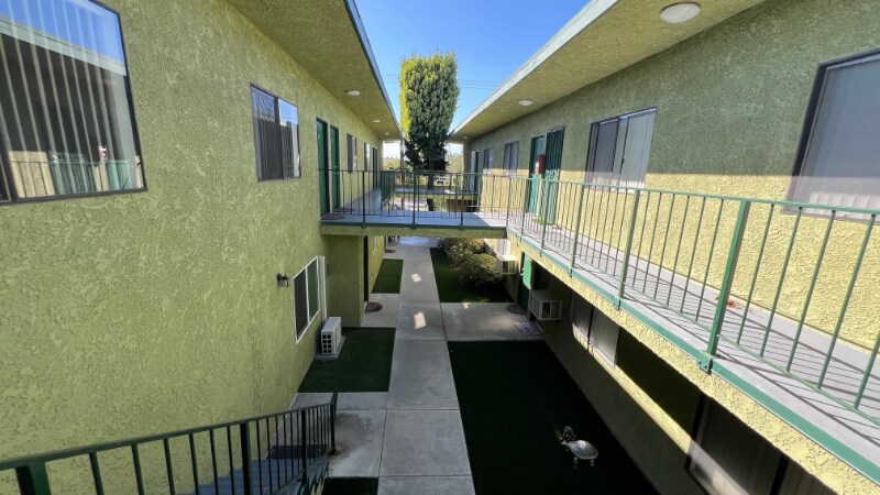 Building Photo - 7424 Radford Ave