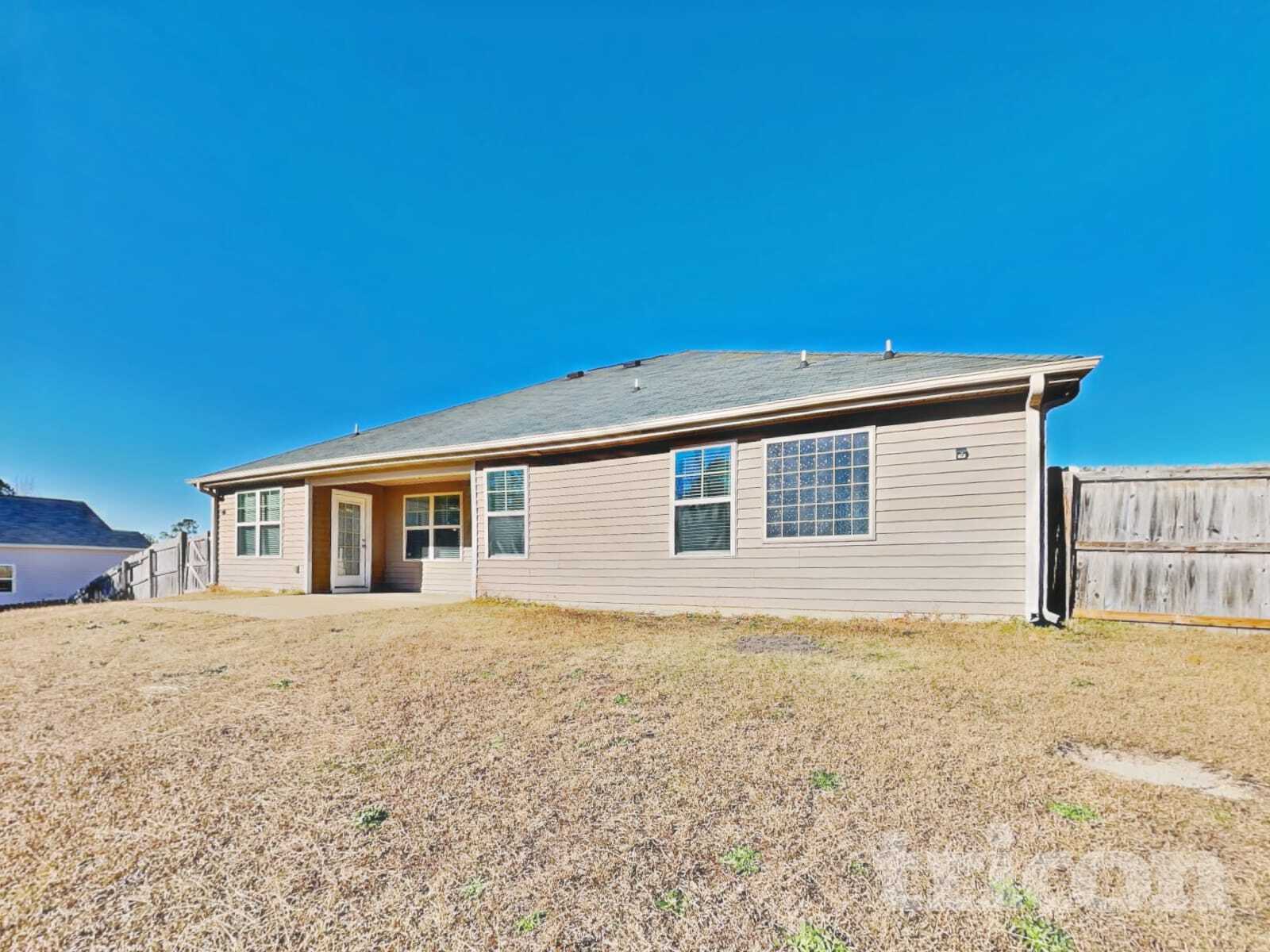 Building Photo - 295 New Castle Ln