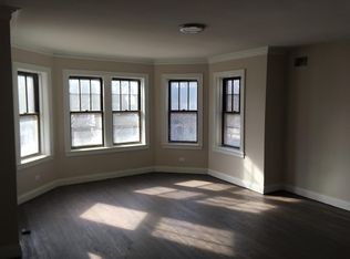 Building Photo - 4447 N Rockwell St