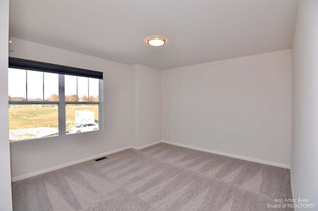 Building Photo - 1104 Salt Springs Dr