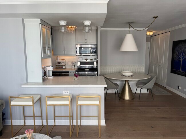 Building Photo - 1313 N Ritchie Ct