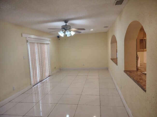 Building Photo - 7101 NW 97th Ave