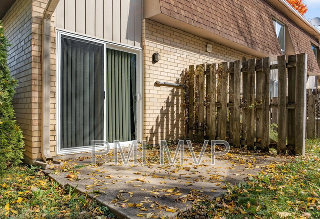 Building Photo - 7276 Broadwyn Dr