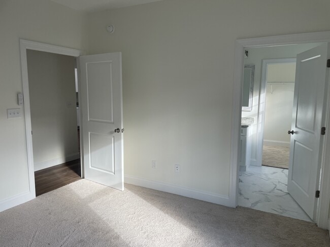 Building Photo - 1013 Ohio St