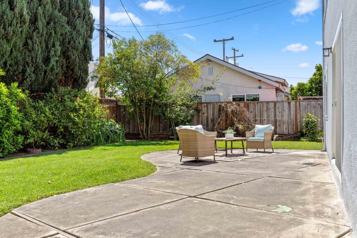 Building Photo - 1677 Calabazas Blvd