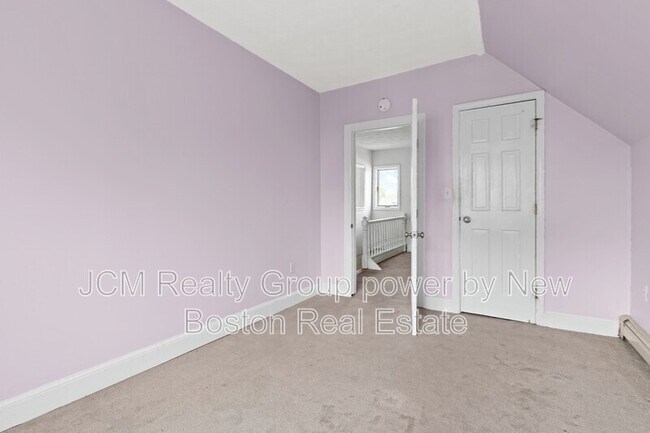 Building Photo - 18 Bailey St