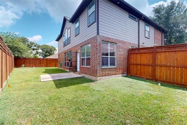 Building Photo - 5106 Laura Lee Ln
