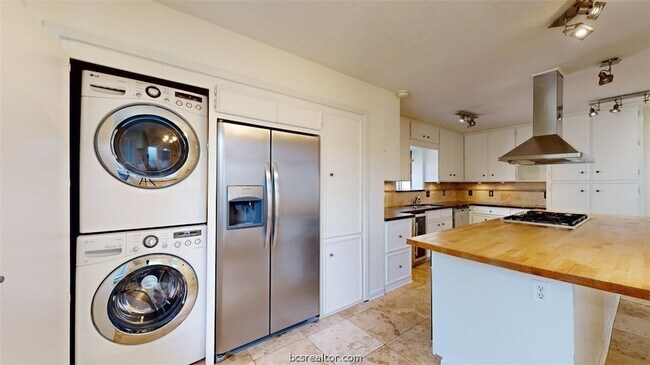 Building Photo - 3004 Gleneagles Ct