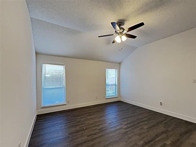 Building Photo - 2705 Hidden Springs Dr