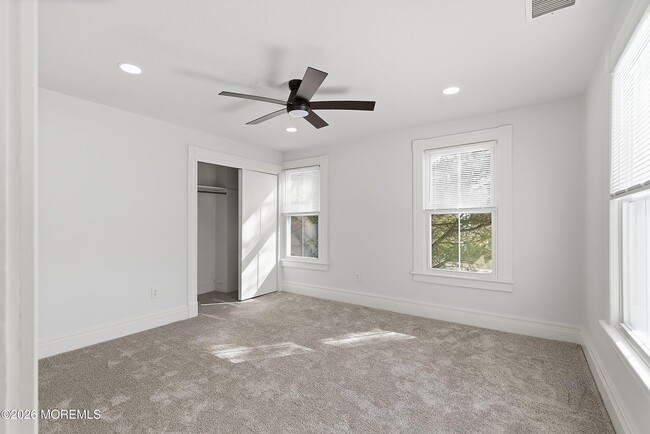 Building Photo - 94 Branch Ave