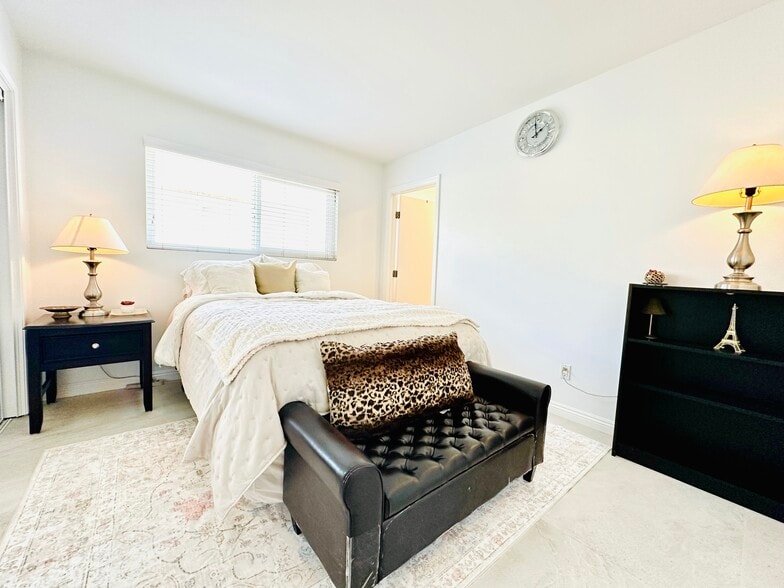 Guest Bedroom1 - 1307 Aviation Blvd