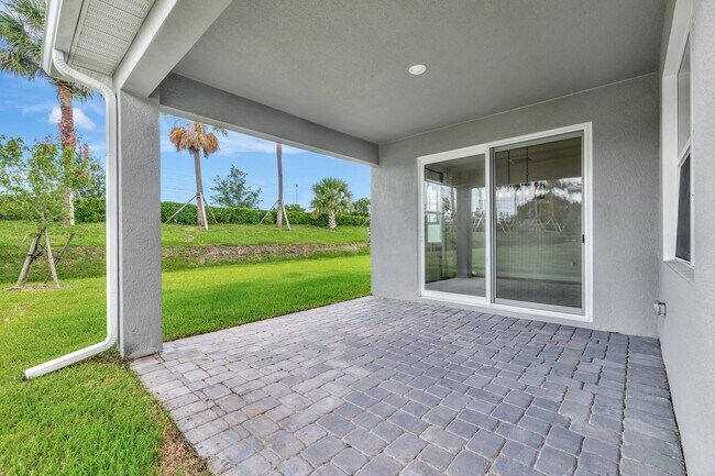 Building Photo - Spacious 4BR Home in Port St. Lucie – Modern Comfort Awaits
