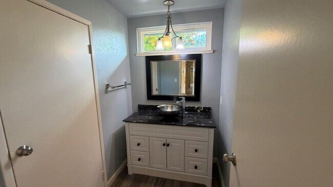 Building Photo - 3919 Almondwood Ct