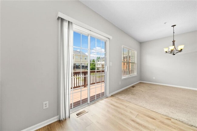 Building Photo - 605 Market Pl Ln