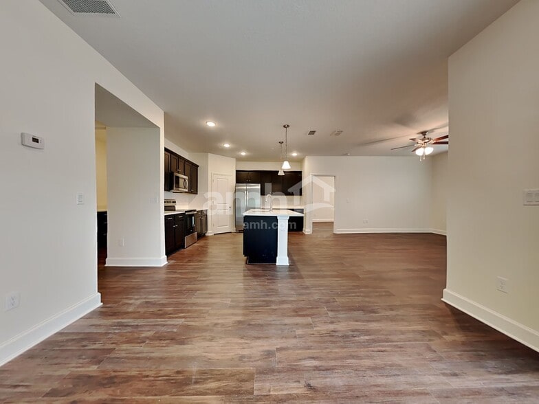 Building Photo - 10717 Coleman Rd