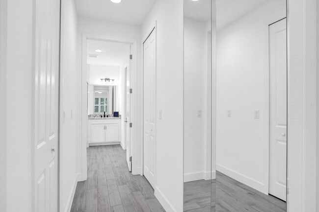 Building Photo - 853 Bama Breeze Dr