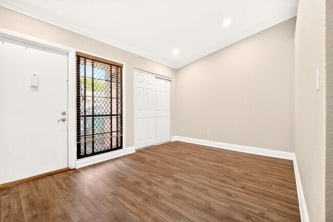 Building Photo - 921 NW 122nd Terrace