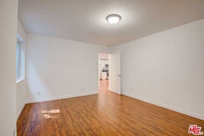Building Photo - 419 S Lorena St