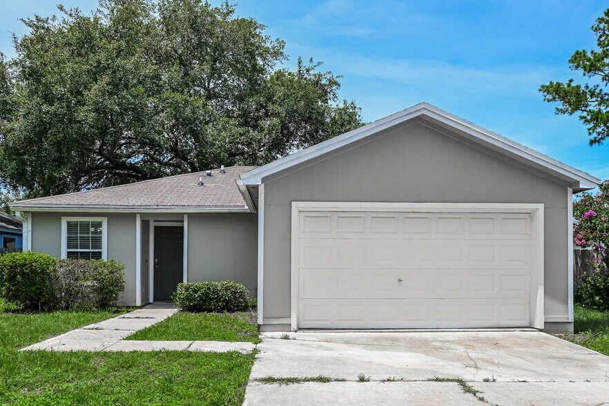 Primary Photo - 711 Calico Jack Way