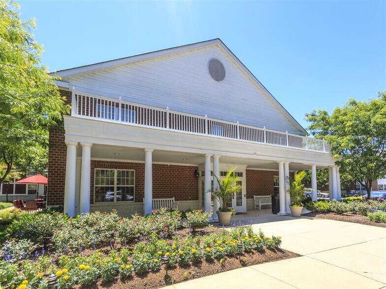 Primary Photo - Arbor Crest 62+ Senior Apartments