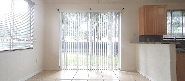 Building Photo - 2616 SE 14th Ave