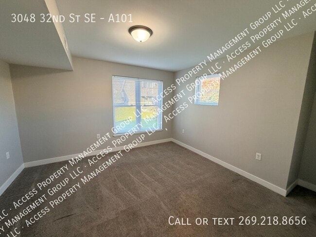 Building Photo - 3048 32nd St SE
