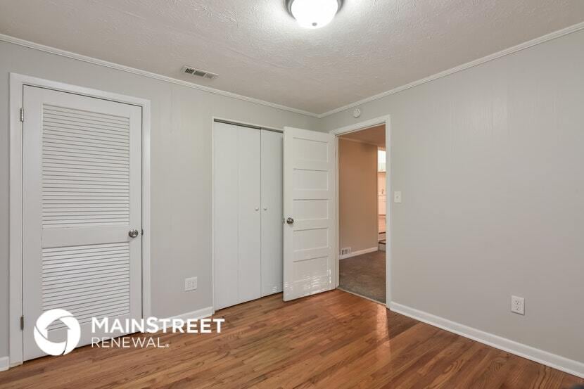 Building Photo - 295 Highland Cir