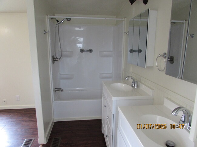 Building Photo - 110 Cherylton Dr