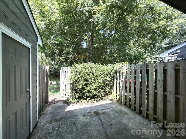 Building Photo - 6034 Heath Valley Rd
