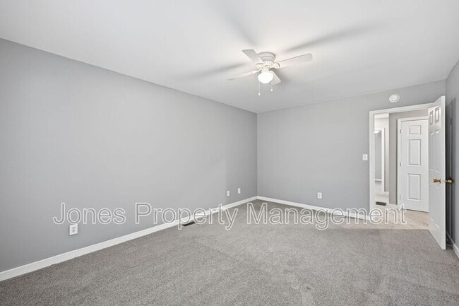 Building Photo - 320 N Key St