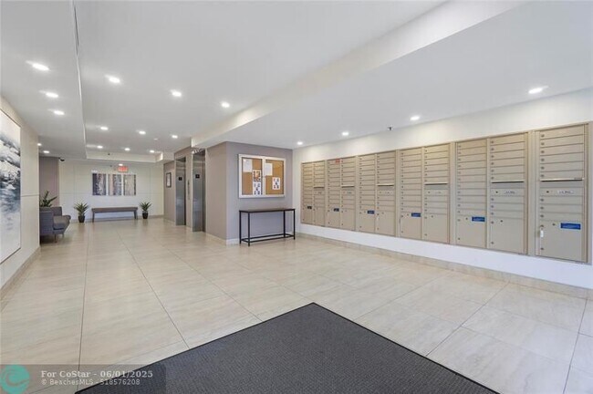 Building Photo - 105 Lake Emerald Dr