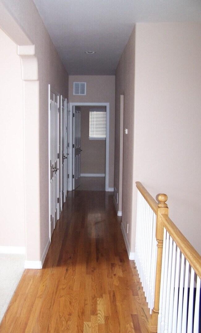Building Photo - 2361 Craycroft Dr