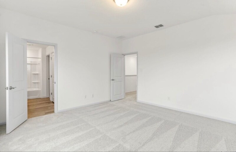 Building Photo - 401 W Commerce St