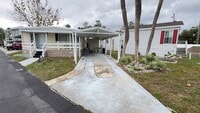 Building Photo - Beautiful 2 bedroom 2 bath mobile home for rent in 55+ community in south Tampa