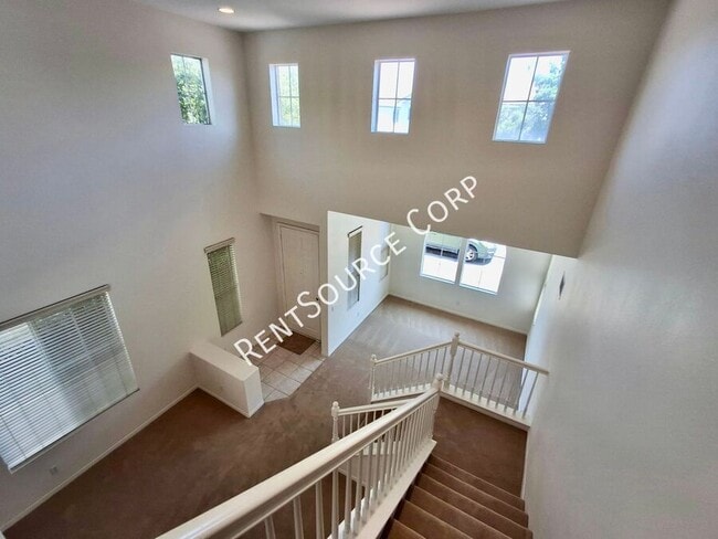 Building Photo - 24335 Alyssum Pl