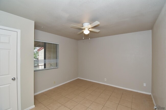 Building Photo - 1101 S Avenue C