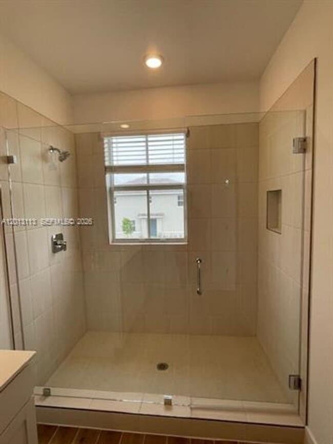 Building Photo - 172 SW 171st Ln