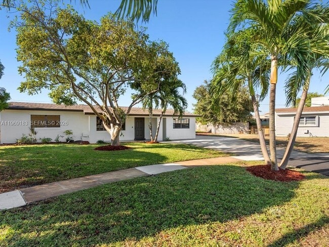 Building Photo - 8 SW 11th St