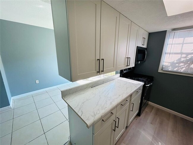 Building Photo - 2785 L B McLeod Rd