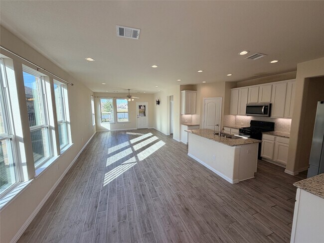 Building Photo - 13106 Leisure Cove Dr