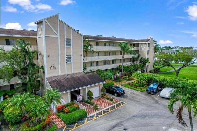 Building Photo - 7192 Huntington Ln