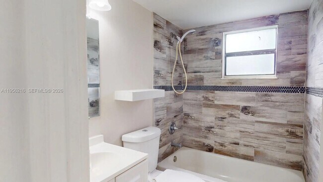 Building Photo - 3501 NW 114th Ln