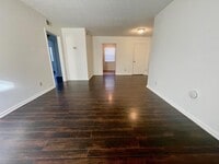 Building Photo - 3301 Arterburn Ave